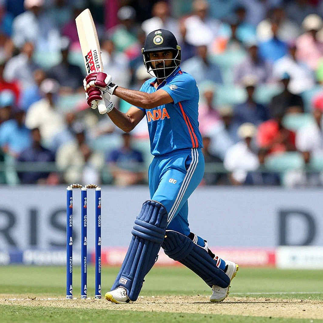 মাঝের ওভারের নীরবতা: বাংলাদেশের টুর্নামেন্ট-ব্যর্থতা আসলে ভুল রোগনির্ণয়